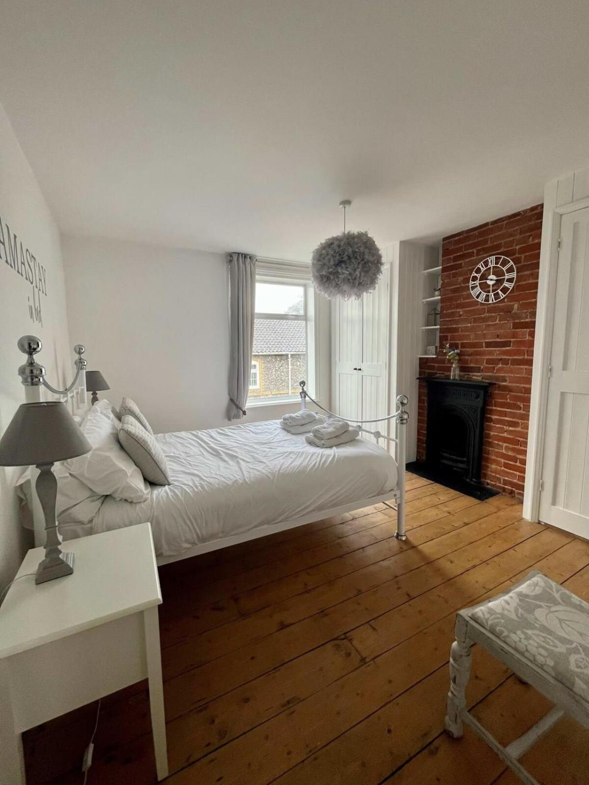 Cosy 2 Bedroom Victorian Townhouse In The Town Centre Bury St. Edmunds Ngoại thất bức ảnh