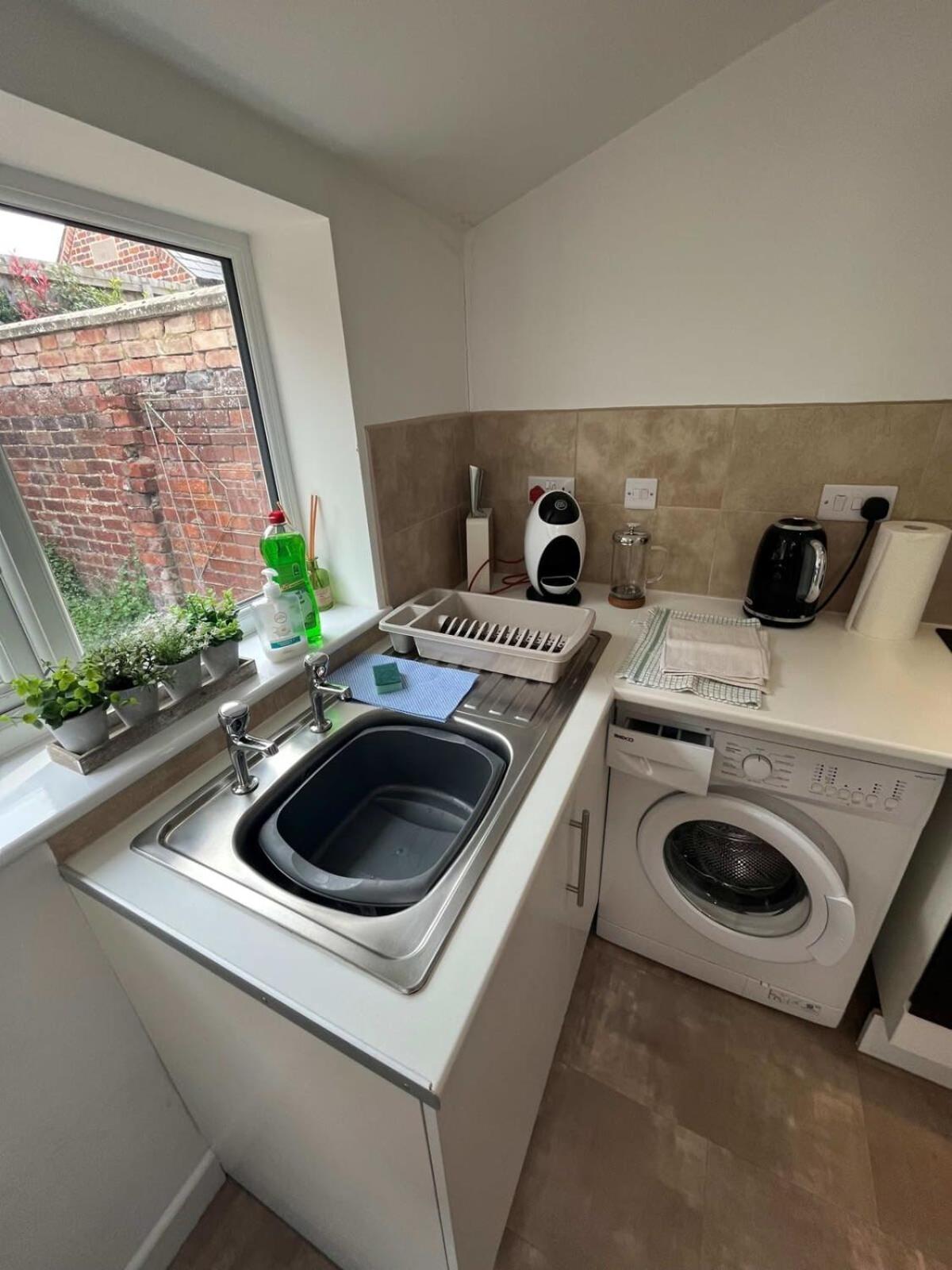 Cosy 2 Bedroom Victorian Townhouse In The Town Centre Bury St. Edmunds Ngoại thất bức ảnh